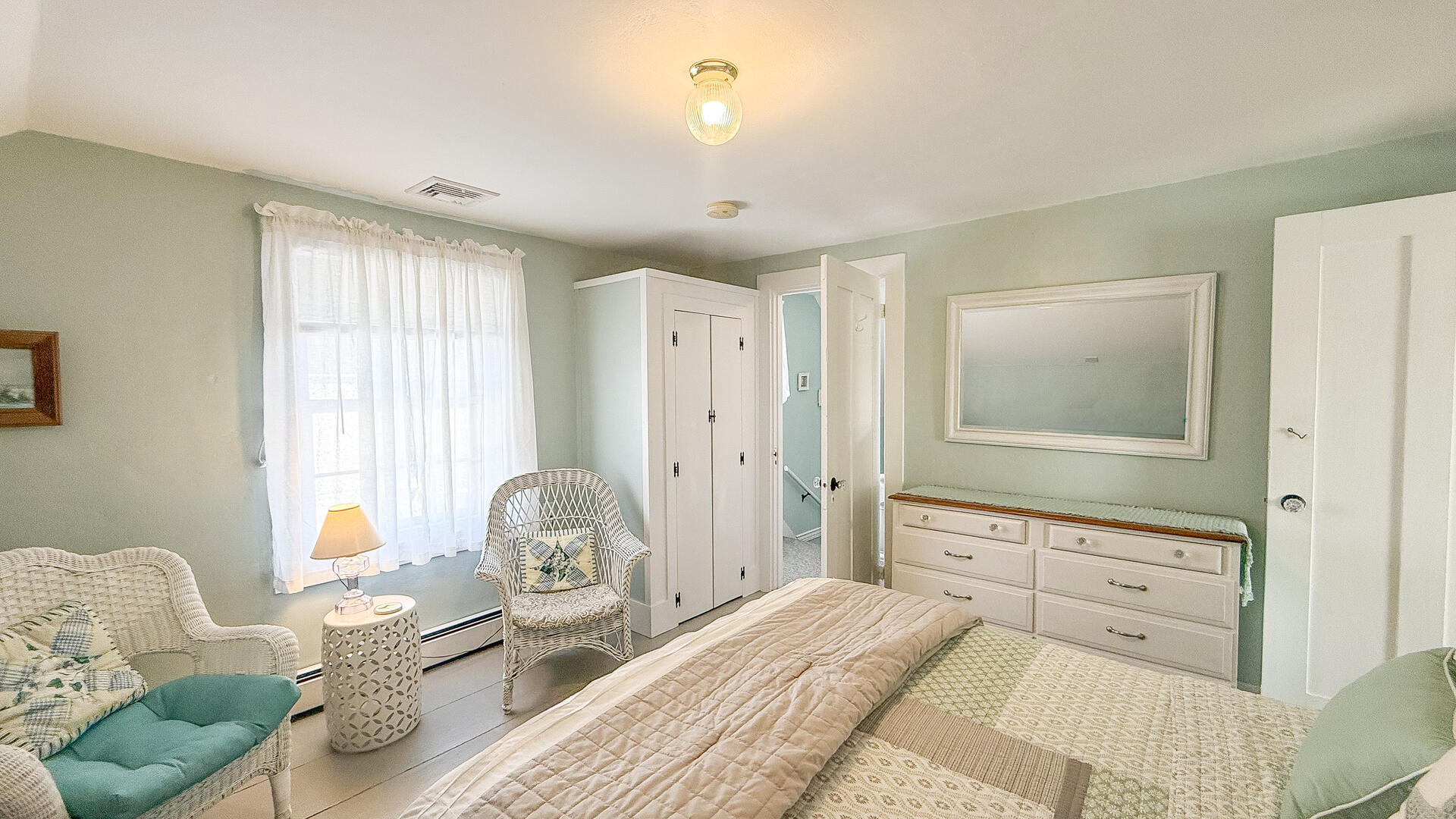 BR2 Double, Second Floor