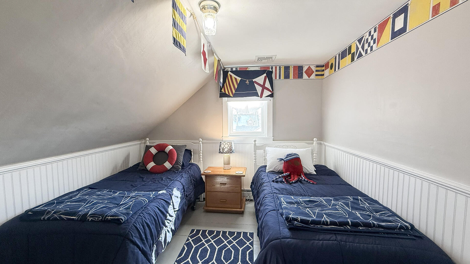 BR3 (2) Twin Beds, Second Floor