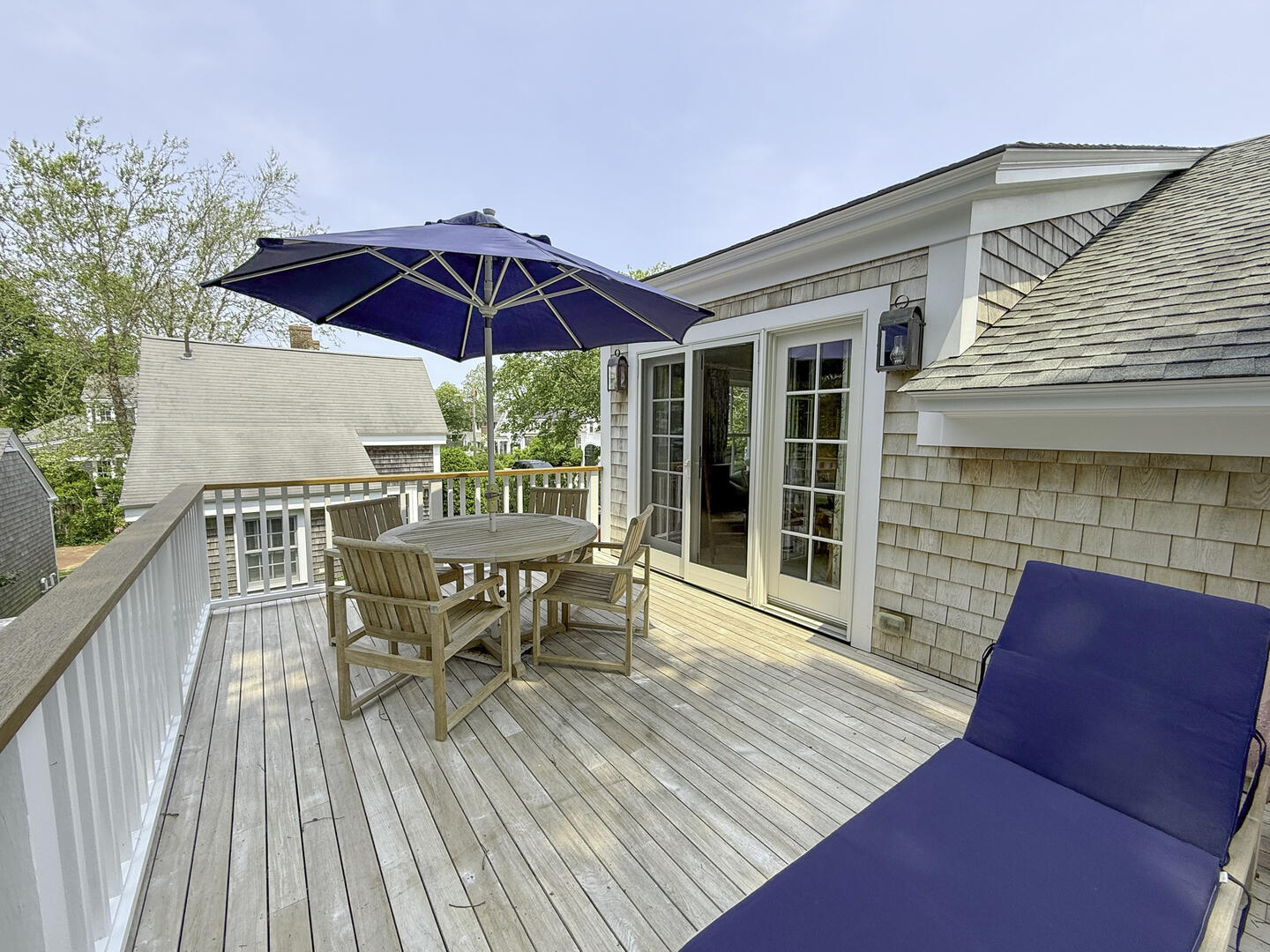 Outdoor Dining, Deck Second Floor