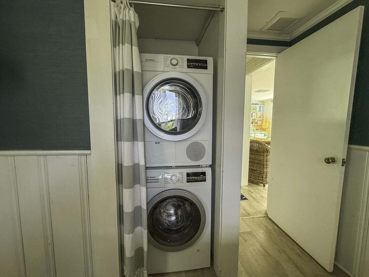 Laundry Area in BR1