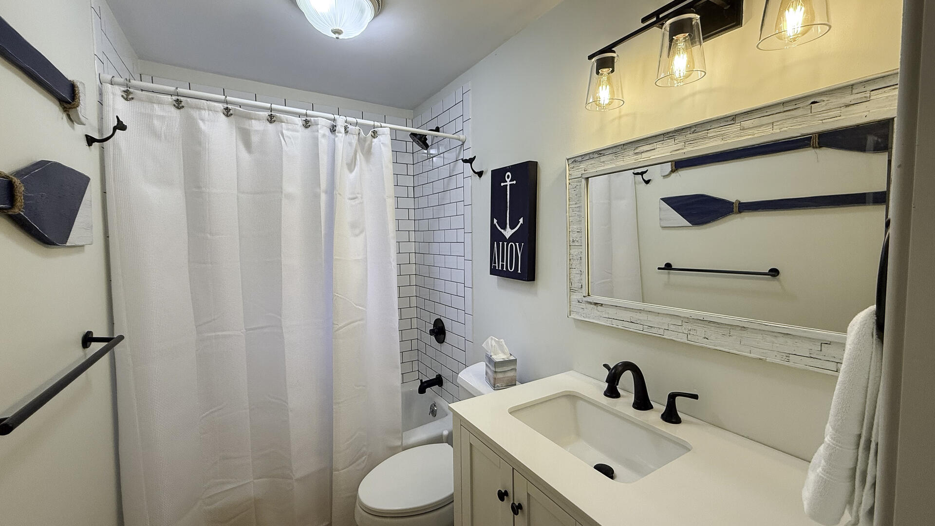 Shower Tub Combo, First Floor