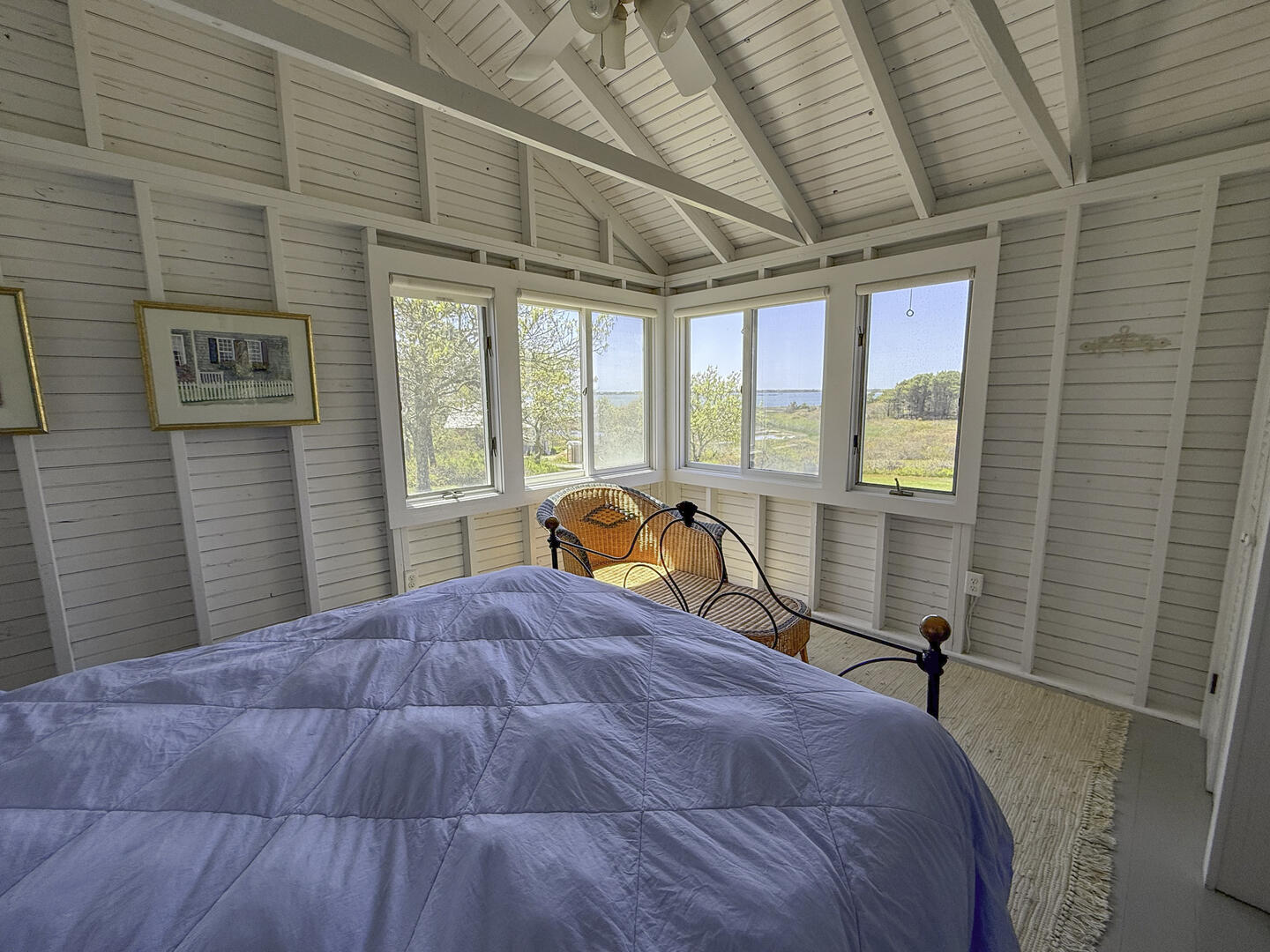 BR1 Queen, First Floor