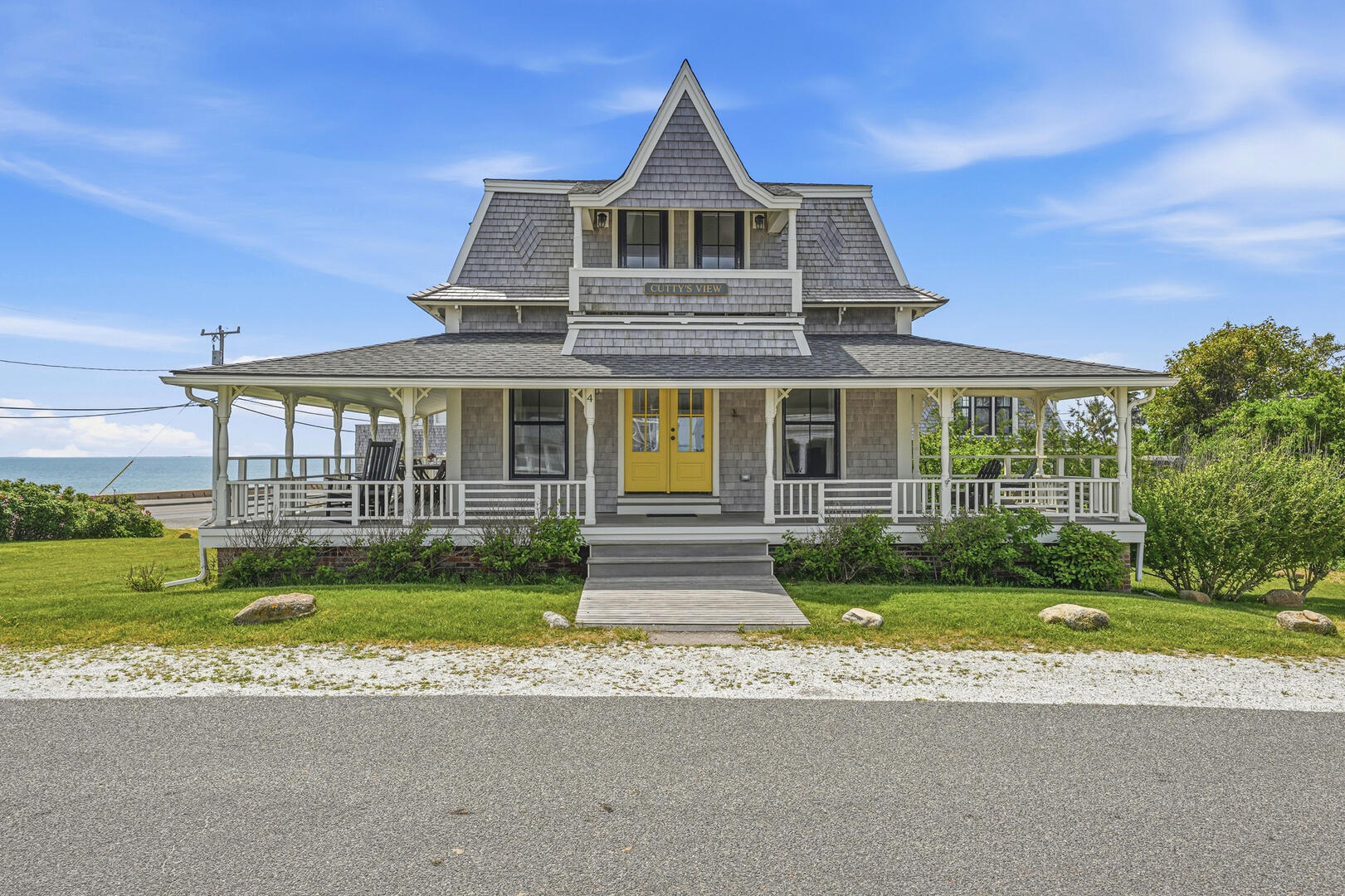 Oak Bluffs 834 2