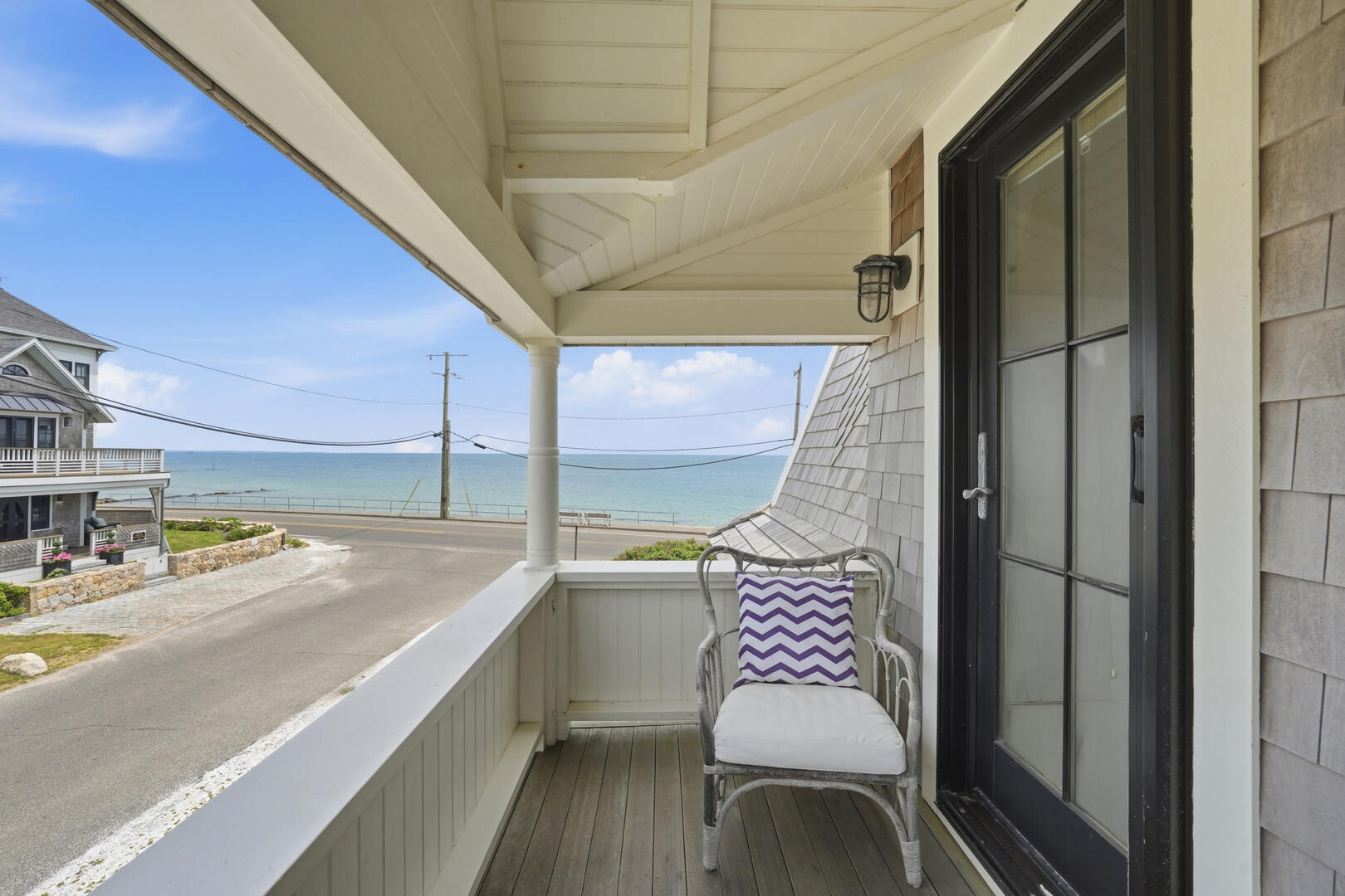 BR2 Balcony with Waterviews