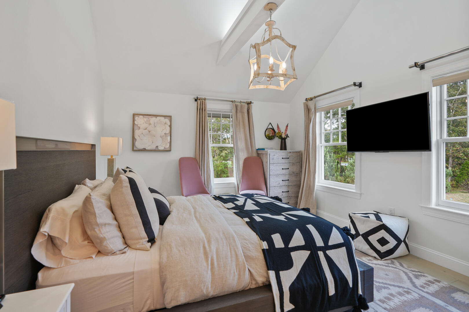 BR2 Queen En Suite, Second Floor