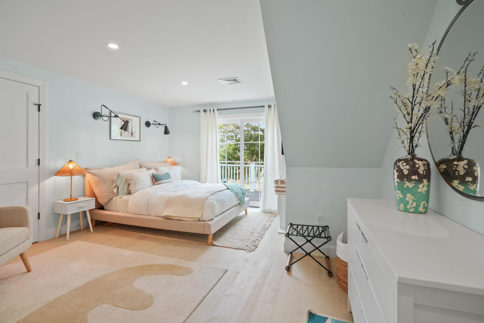 BR3 Queen En Suite, Second Floor