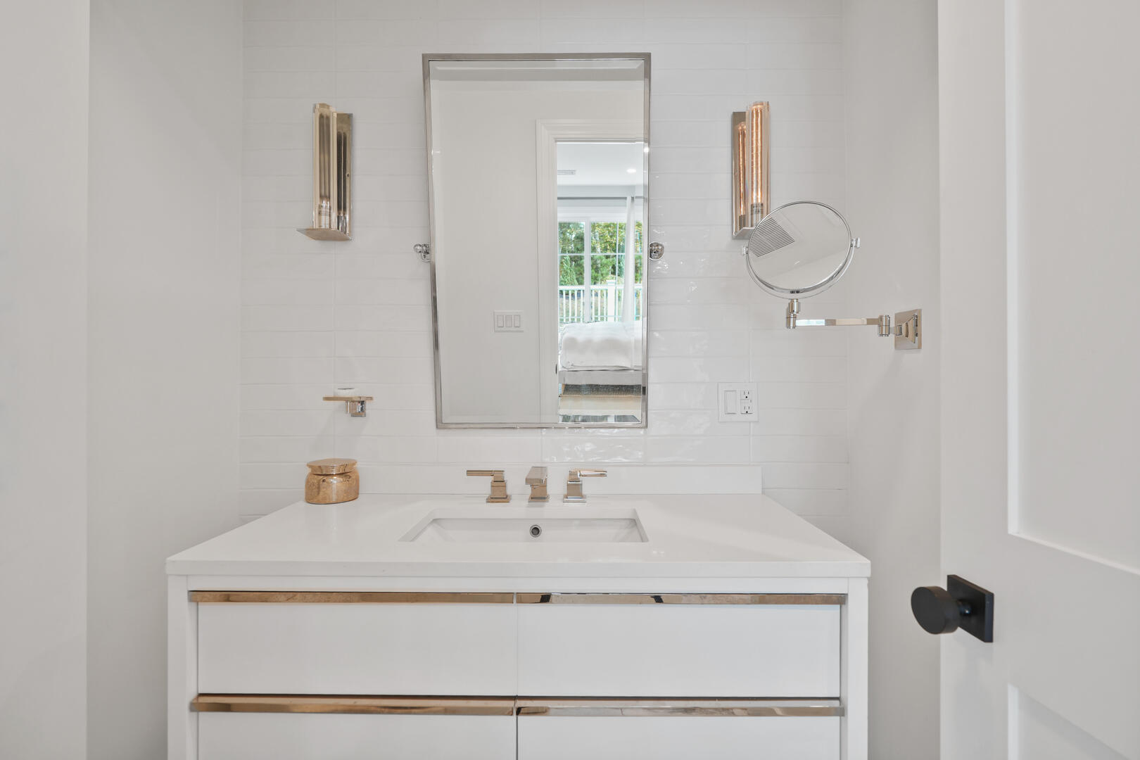 BR3 Queen En Suite with Shower, Second Floor