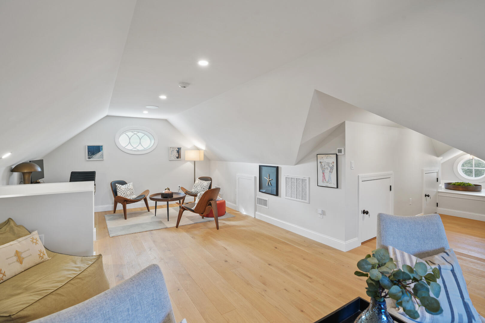 Sitting Area / Office, Third Floor