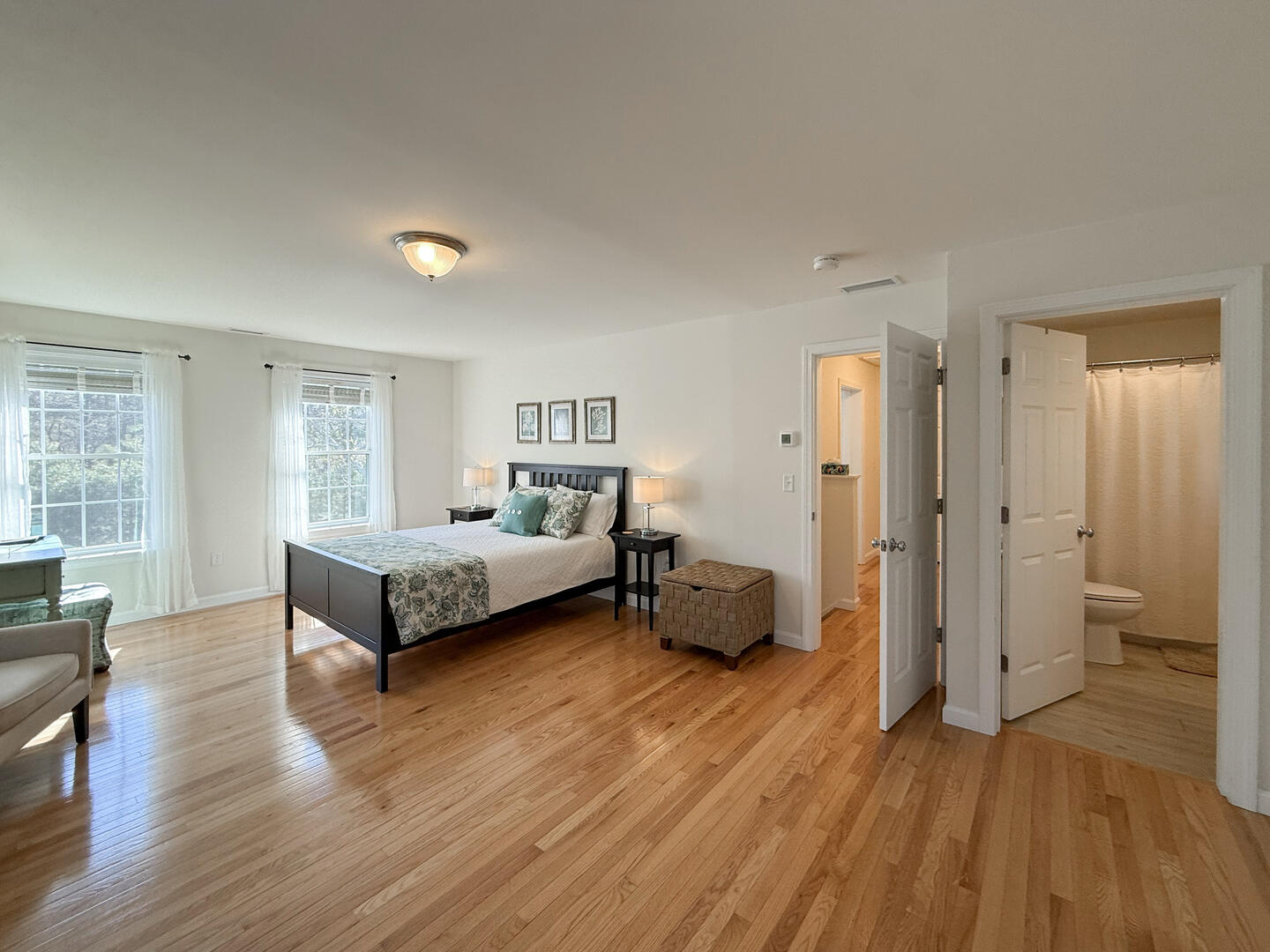 BR1 Queen En Suite, Second Floor