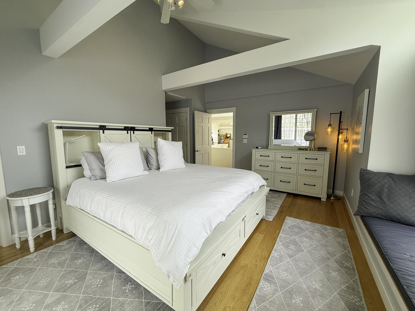 BR1 King En Suite, Second Floor