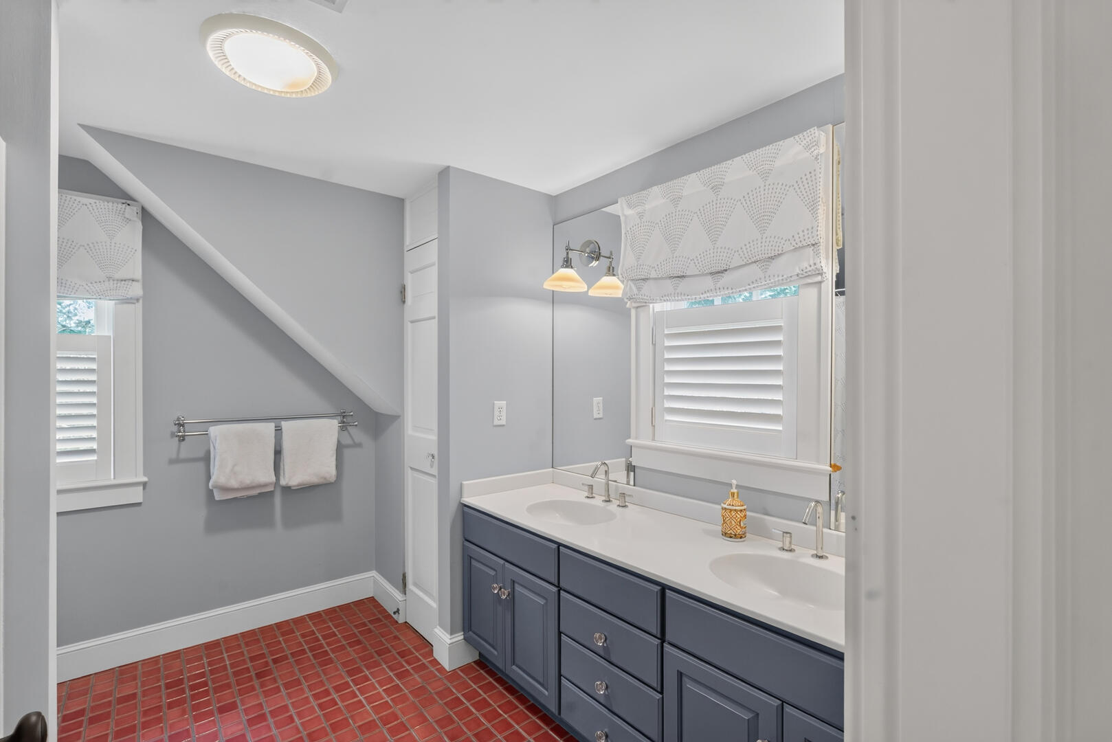 Hall Bathroom with Shower Tub Combo, Second Floor