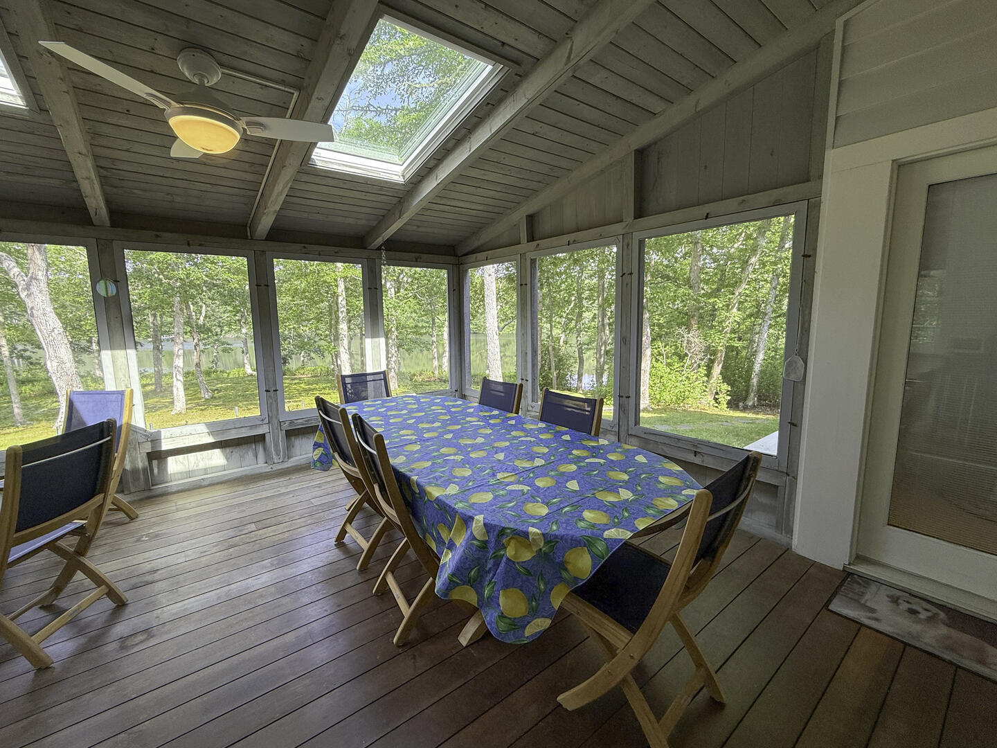 Screened in Porch 