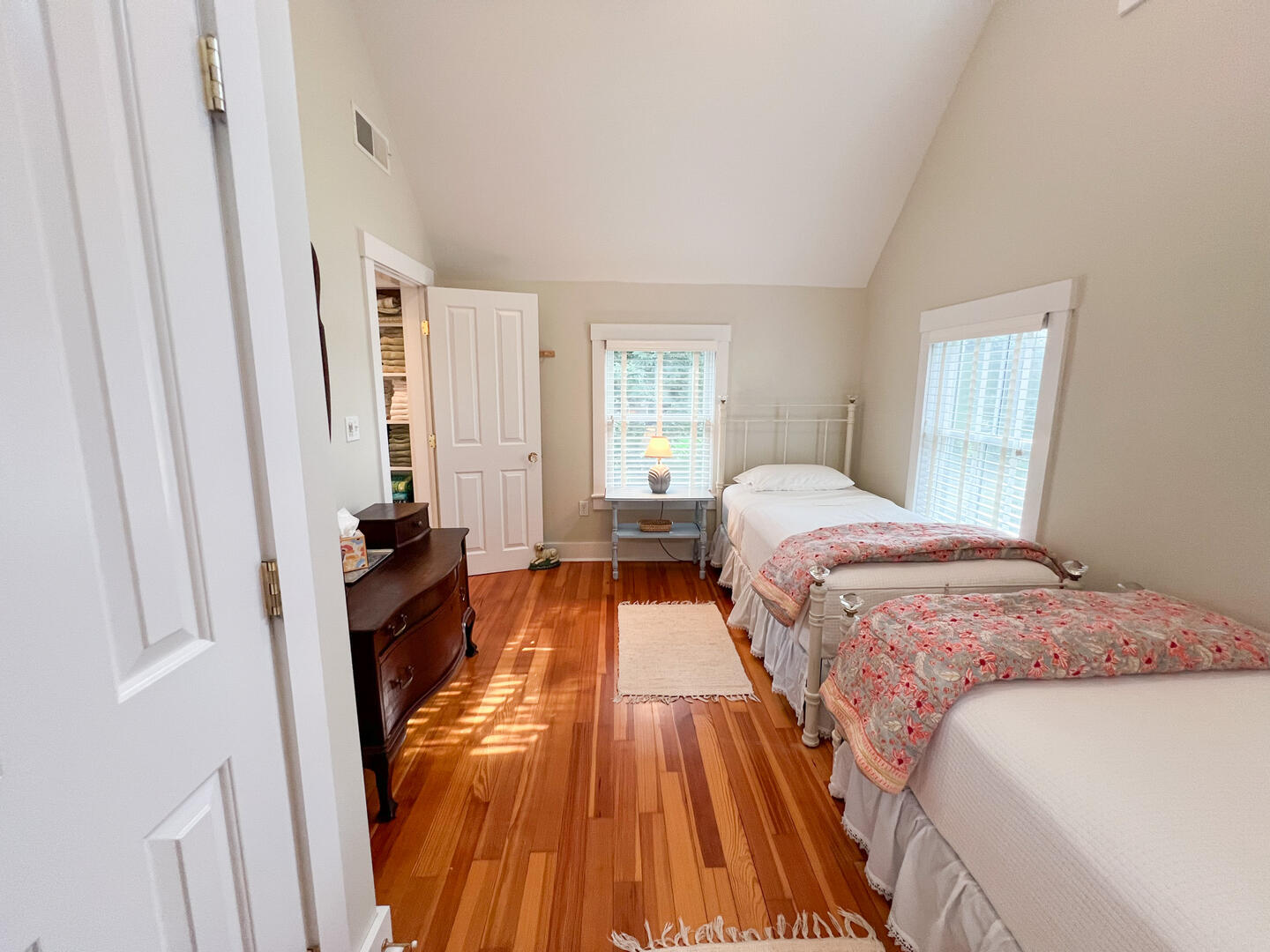 BR3 (2) Twin Beds, Second Floor