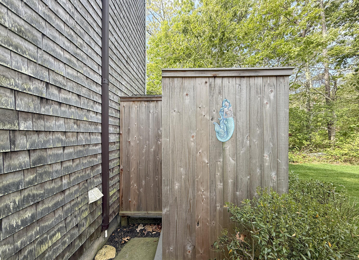 Enclosed Outdoor Shower