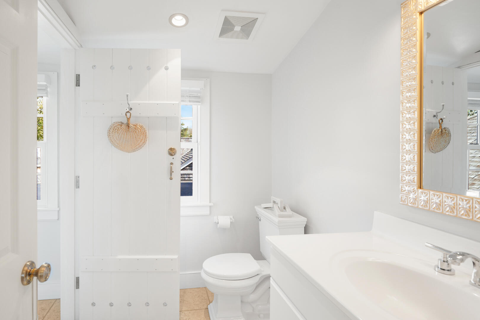 BR2 & BR3 Adjoining Bath, Second Floor