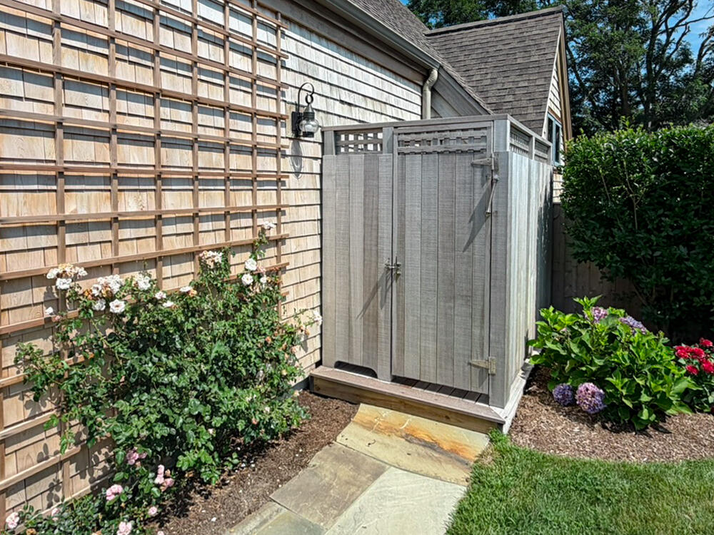 Enclosed Outdoor Shower
