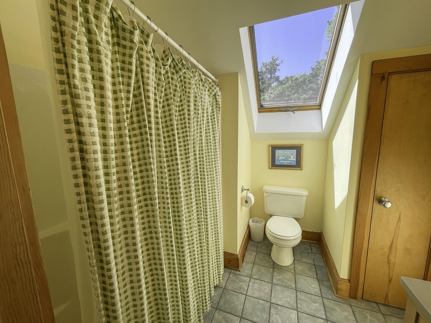 Hall Bathroom, Shower Tub Combo, Second Floor Seperate Wing