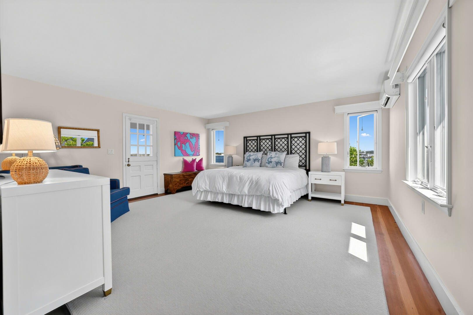 BR1 King En Suite, Main Level