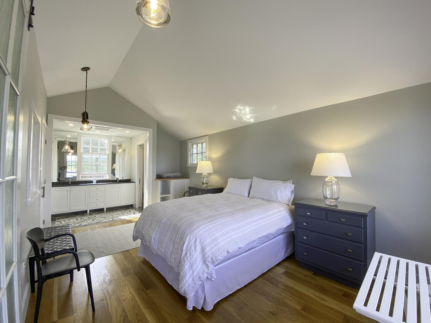 BR3 Queen En Suite, Second Floor