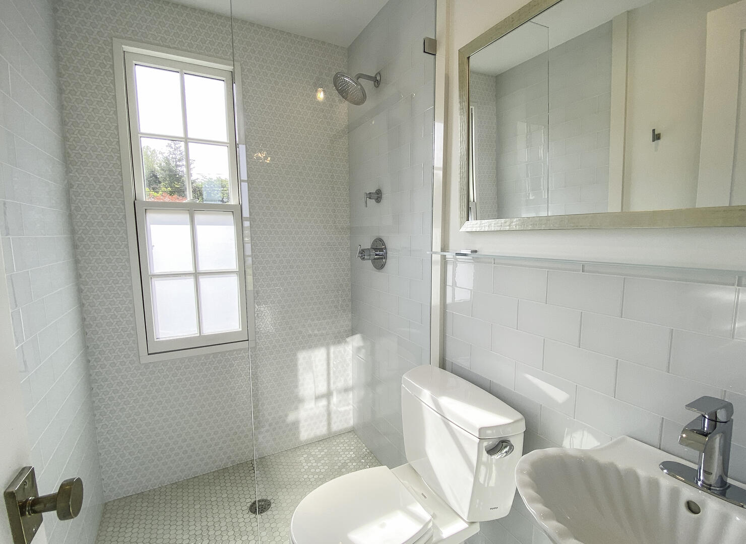 BR2 Queen En Suite with Shower Stall, First Floor