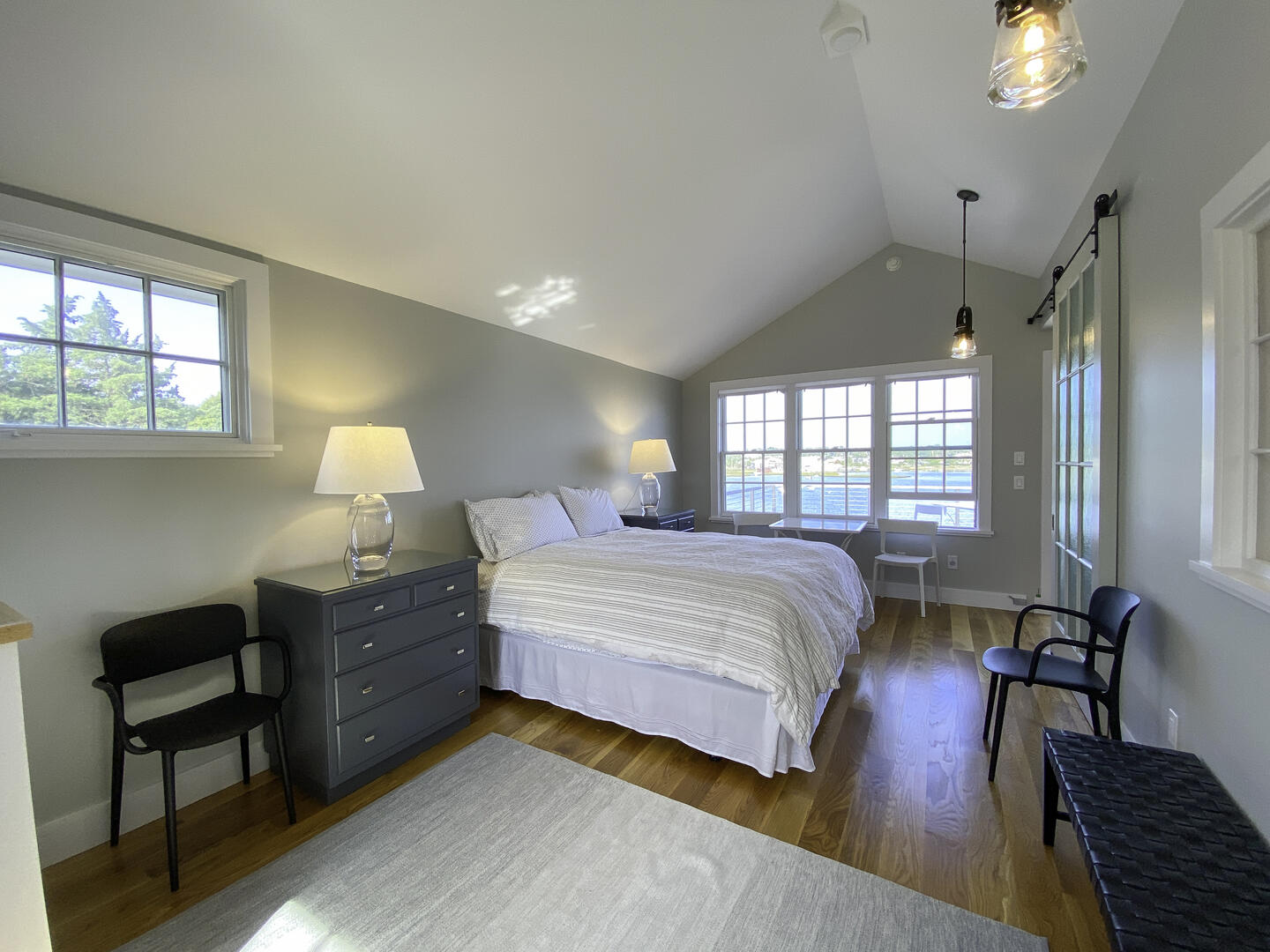 BR3 Queen En Suite, Second Floor