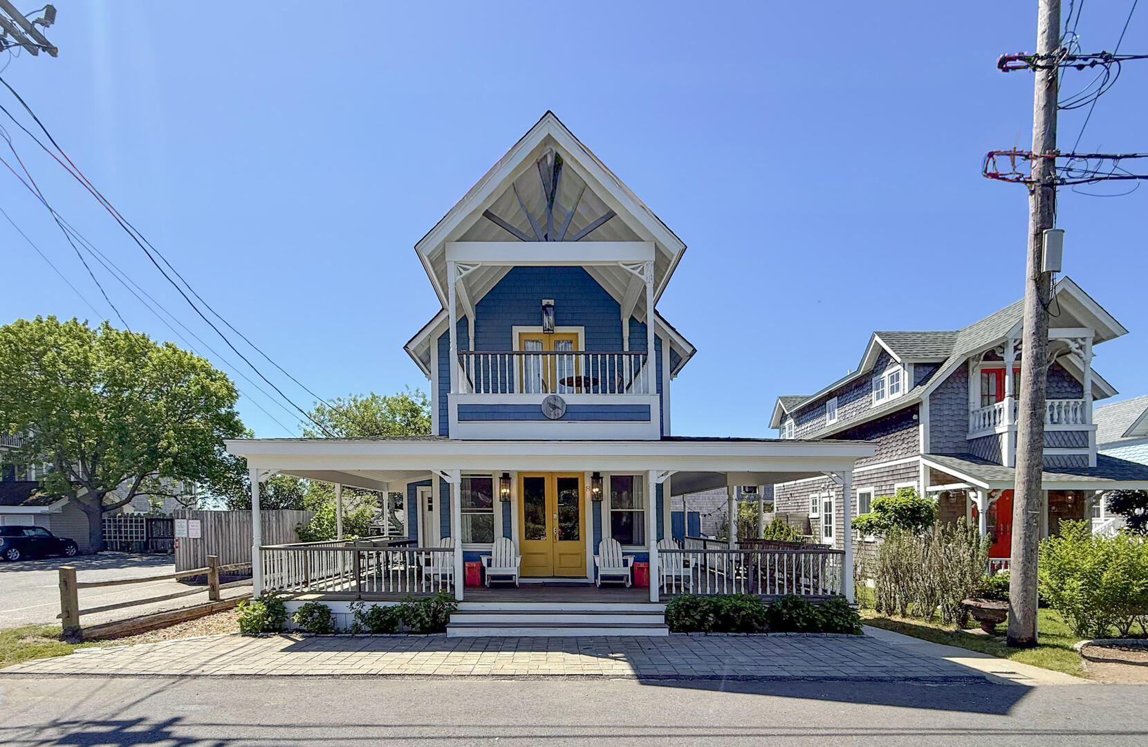 Oak Bluffs 8023