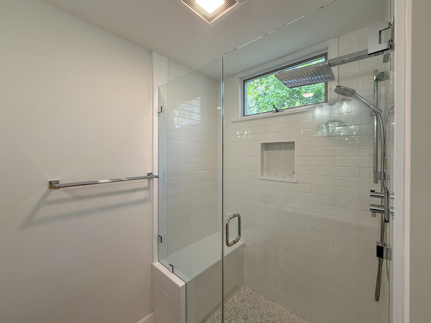 BR1 King En Suite with a Shower Stall, First Floor