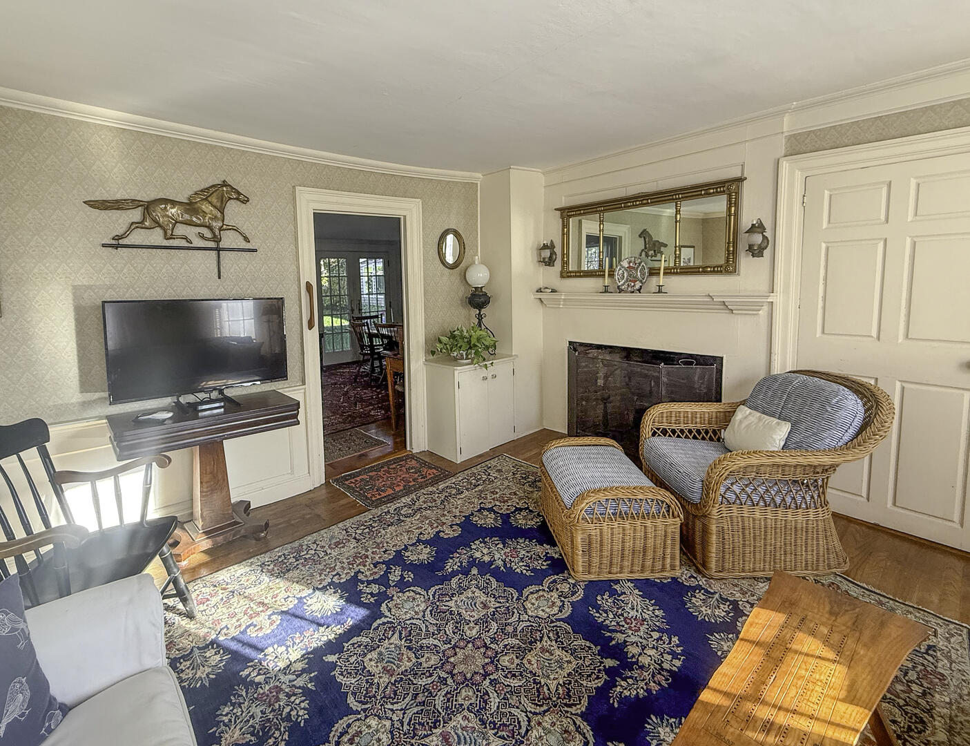 Sitting Room with TV 