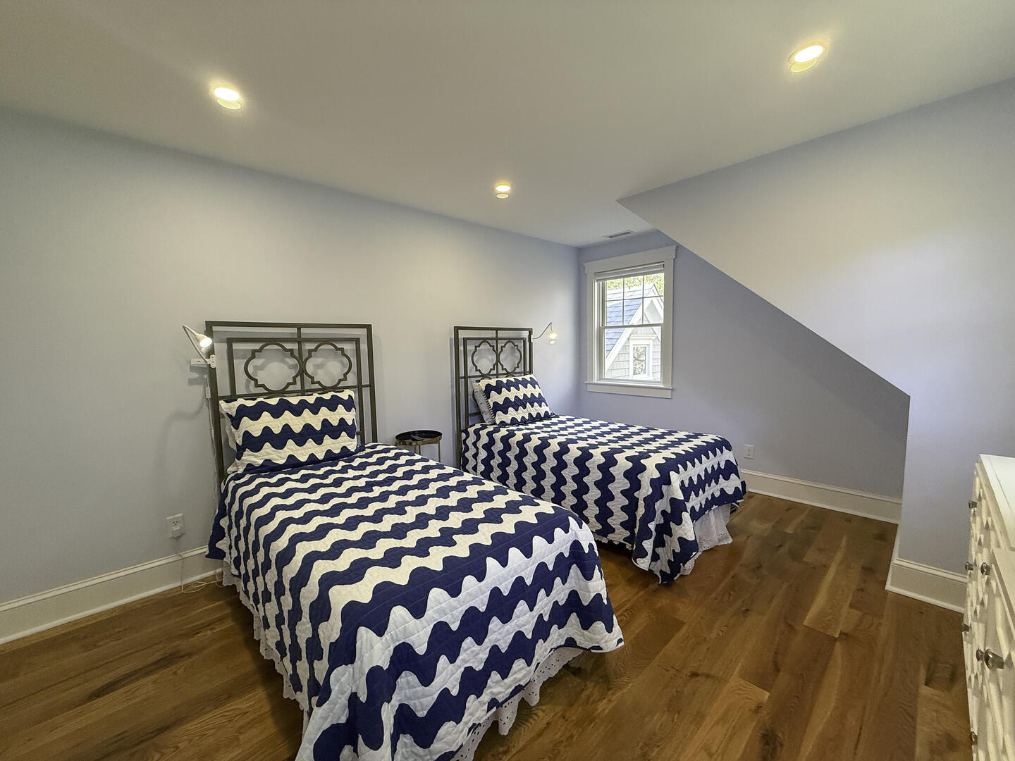 BR3 (2) Twin Beds, Second Floor