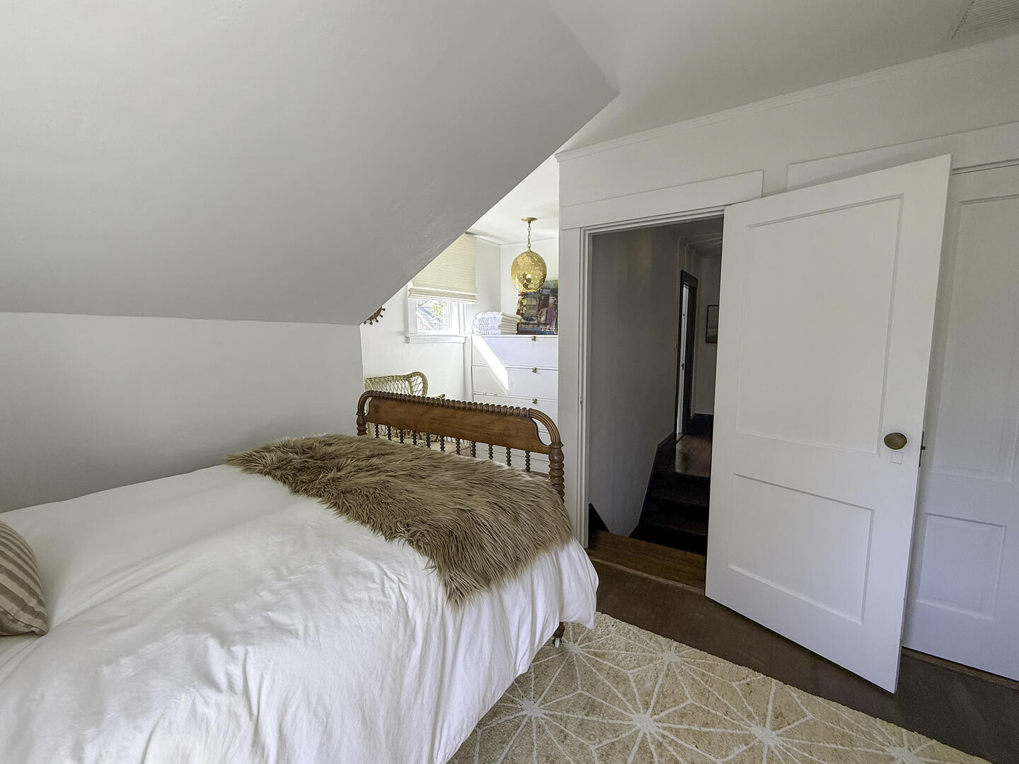 BR5 Double, Second Floor