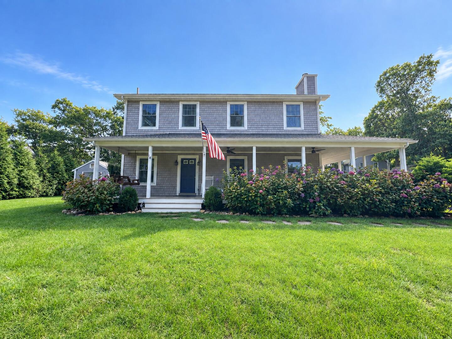 Oak Bluffs 837