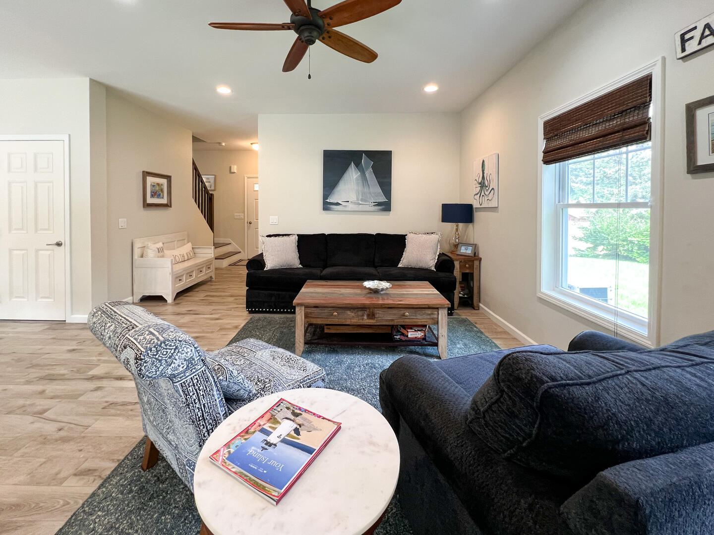 Seating Area, First Floor