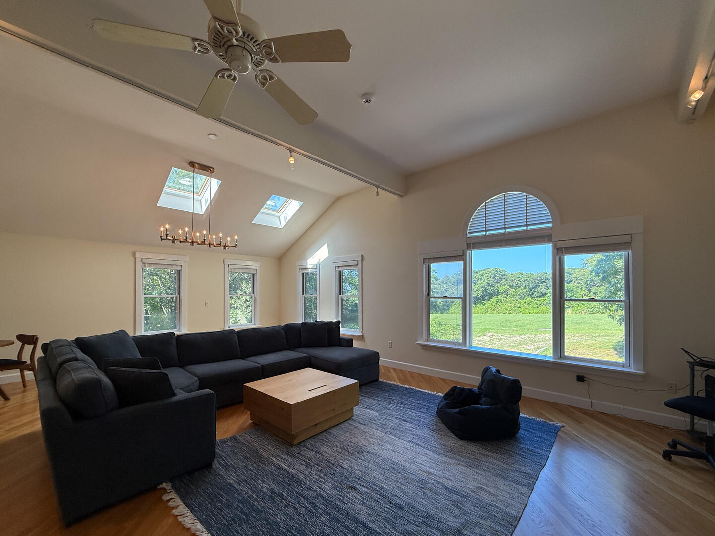 Guest House, Living Area