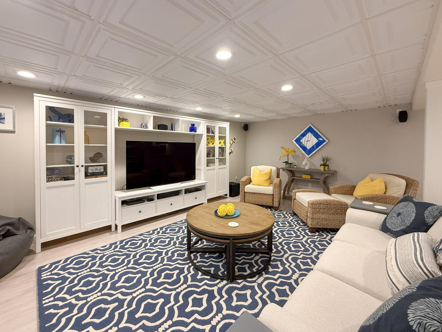 Living Area, Lower Level
