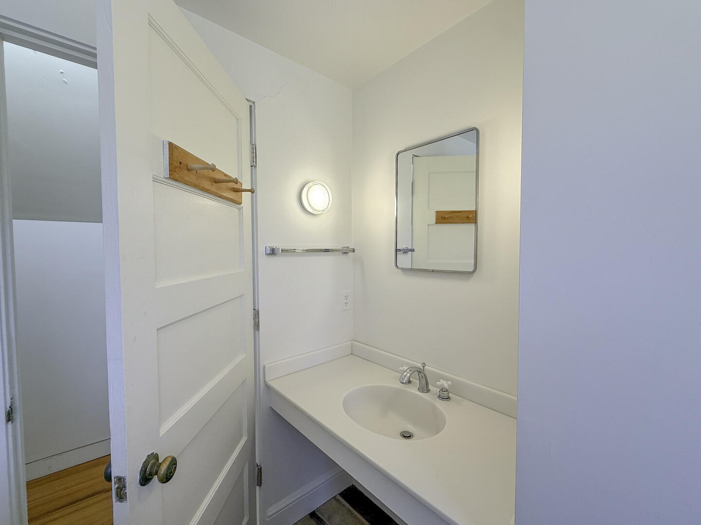 Powder Room, Second Floor