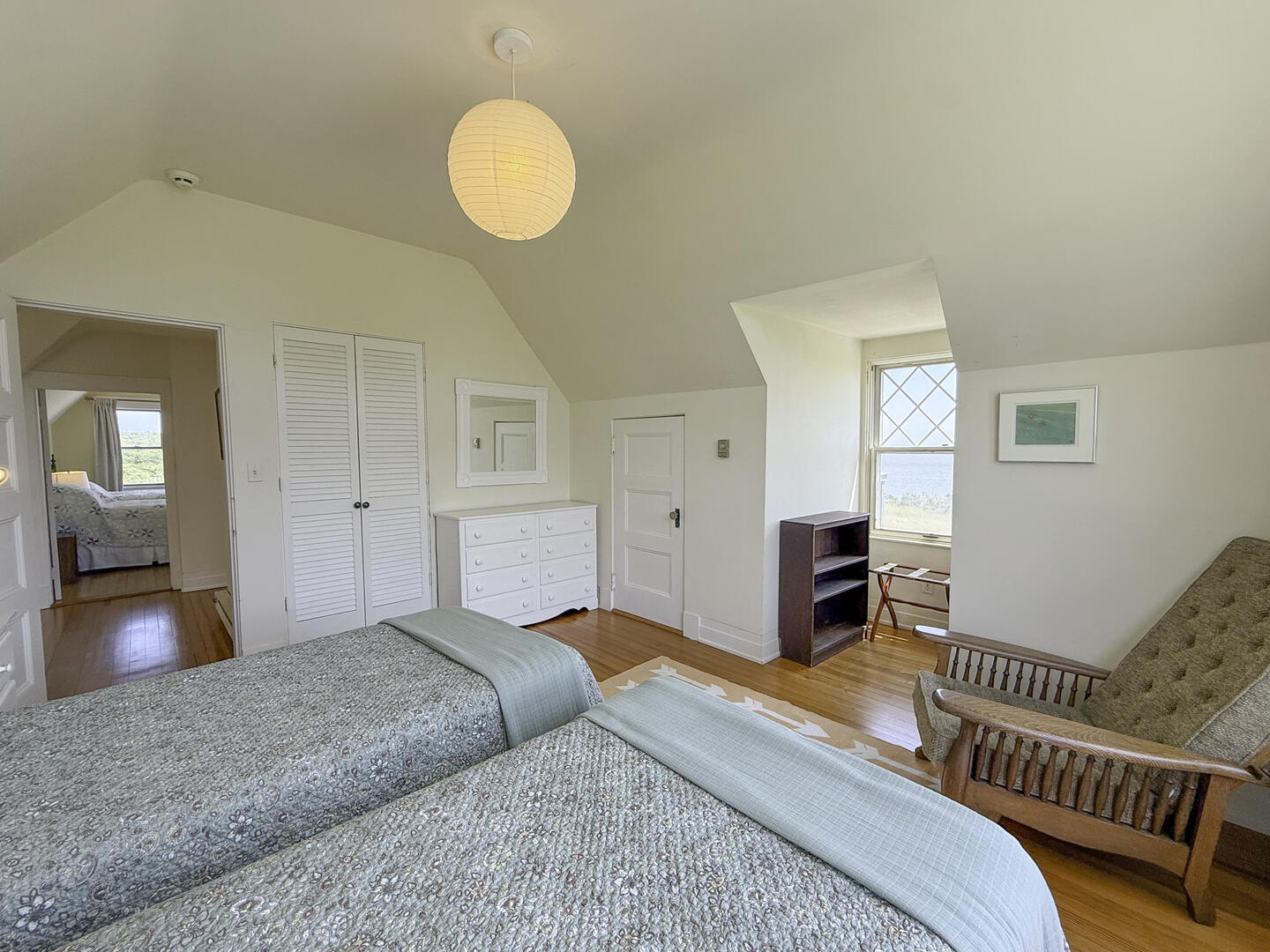 BR4 (2) Twin Beds, Second Floor