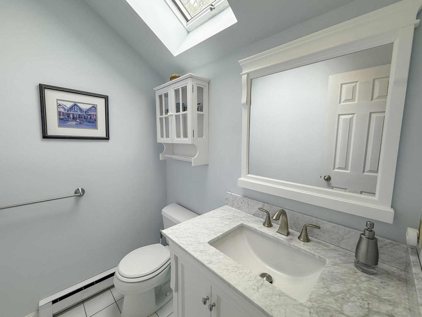 Powder Room, Second Floor