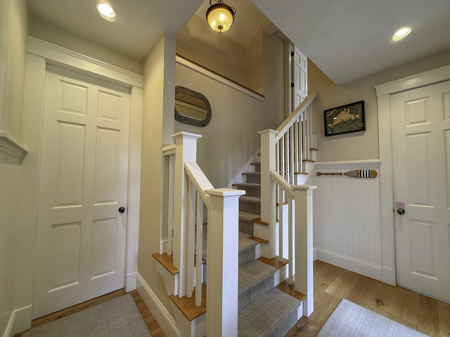 Separate Staircase to BR2