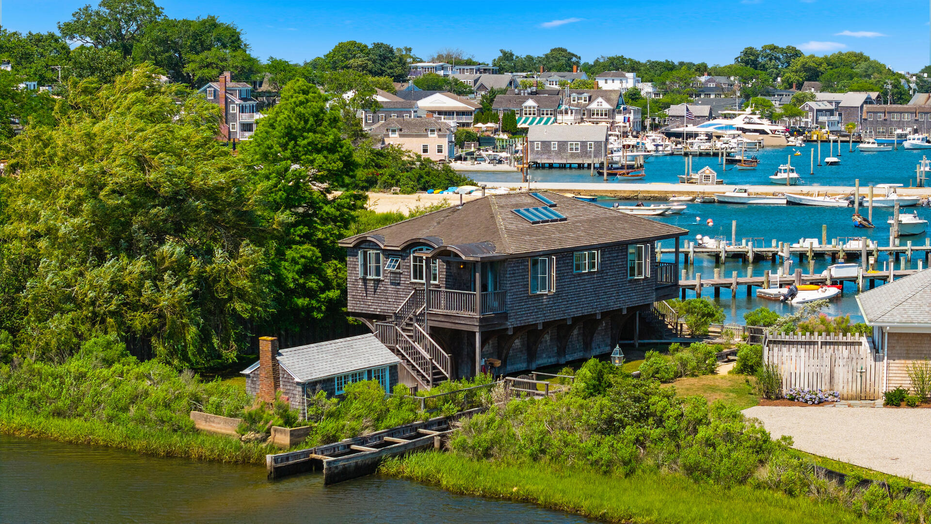 Edgartown Village Guest House
