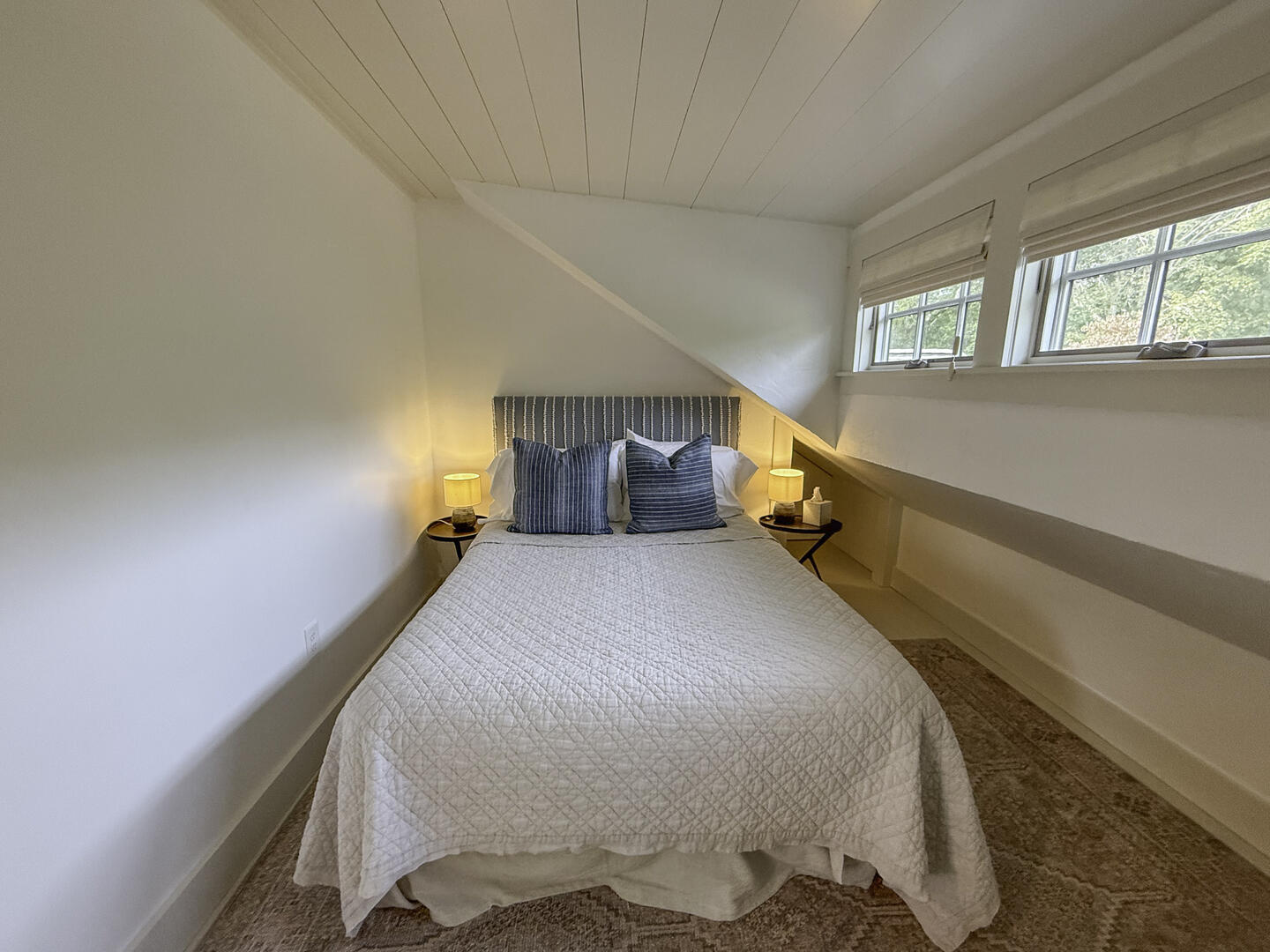 BR3 Queen, Second Floor