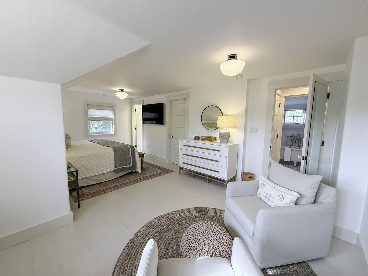 BR2 King En Suite, Second Floor