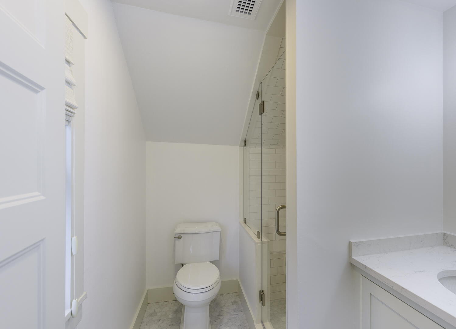 BR2 King En Suite with Shower Stall, Second Floor