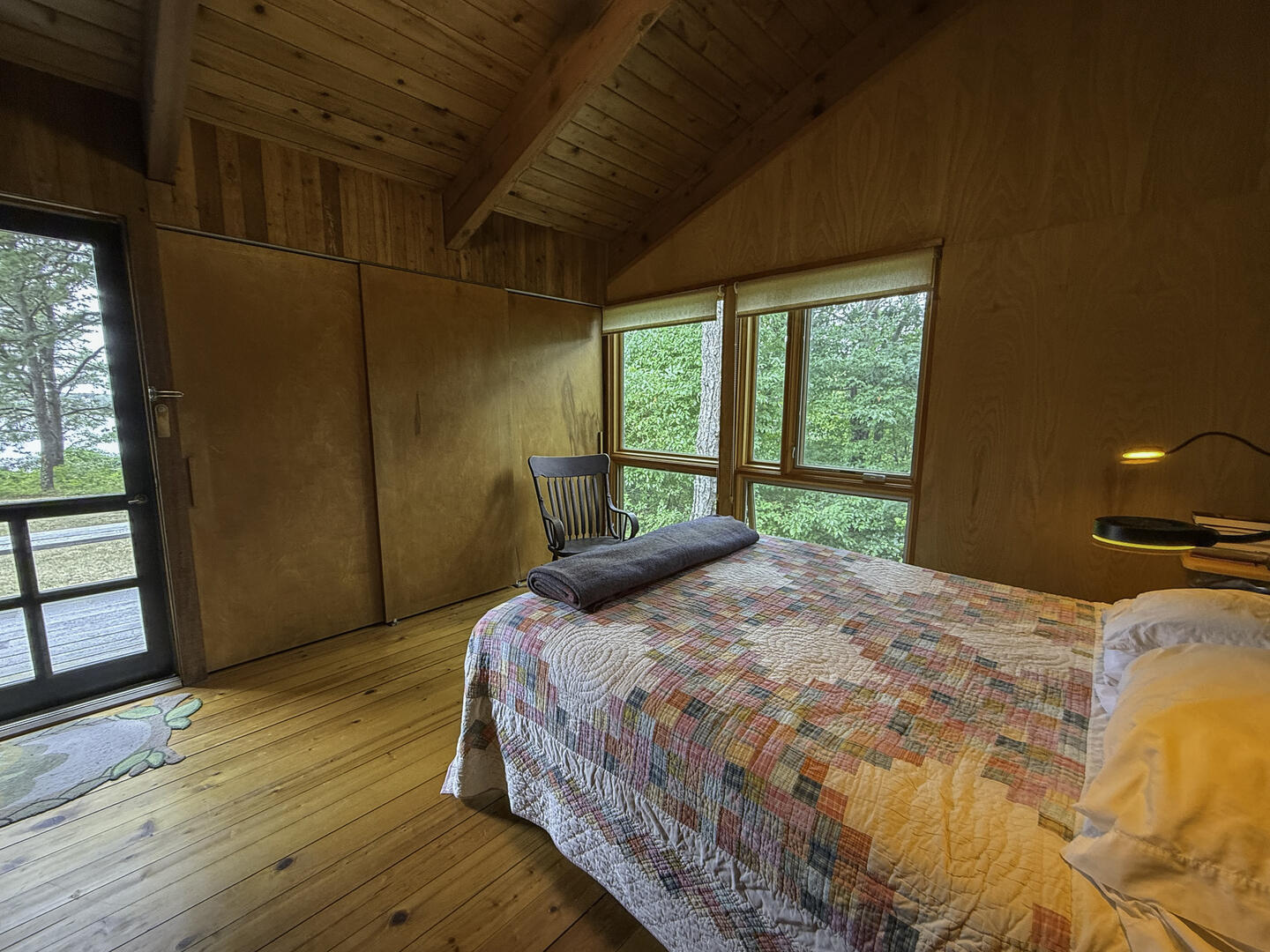 BR1 Queen, First Floor