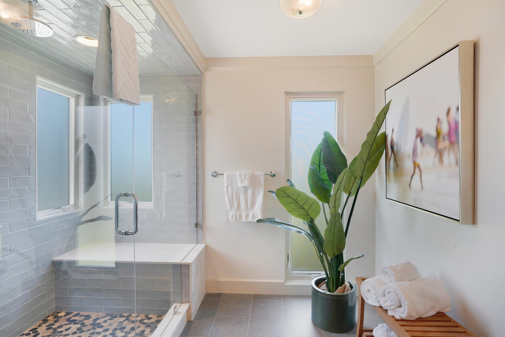 BR1 King En Suite with Shower Stall, Second Floor