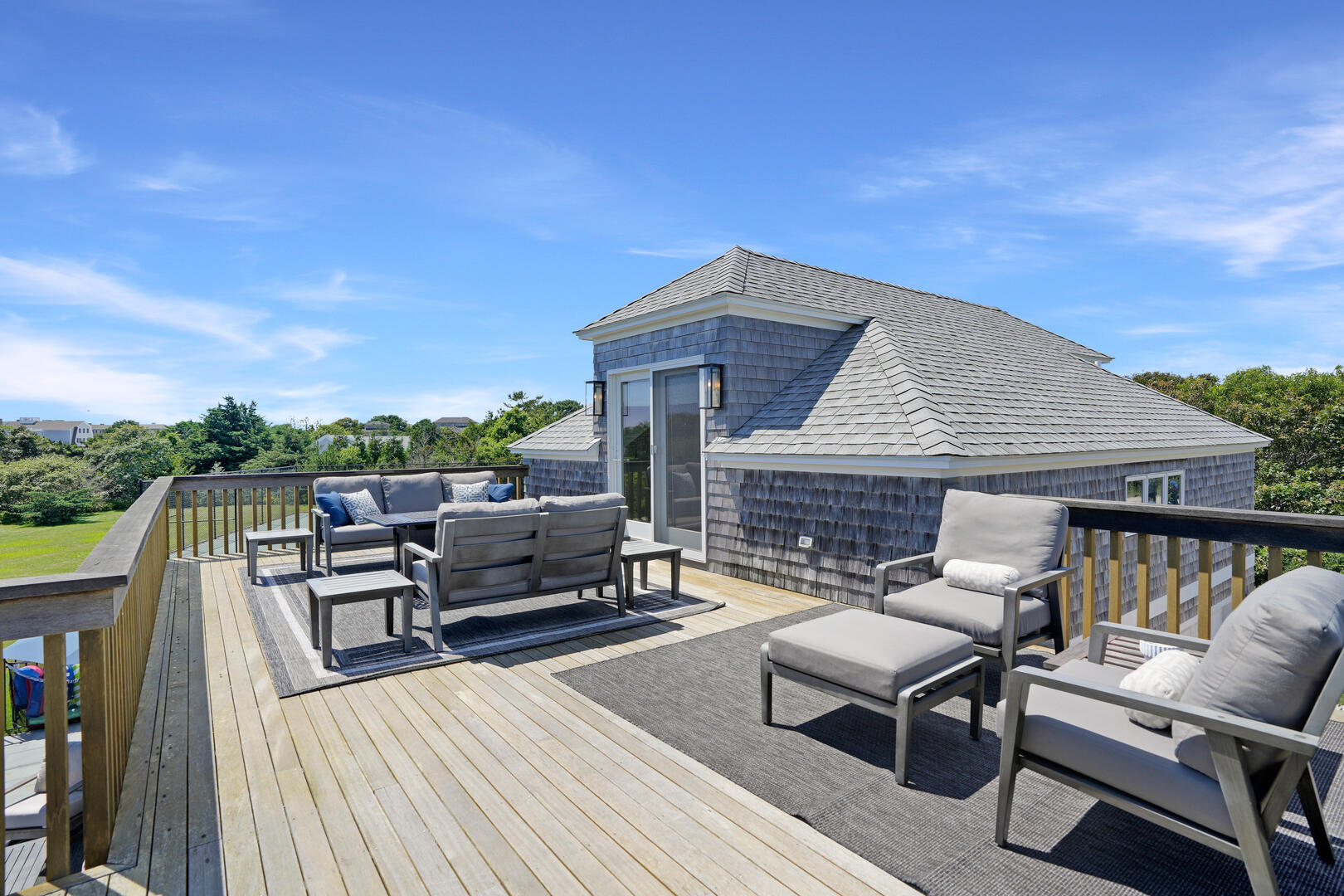 Detached Bedroom Access