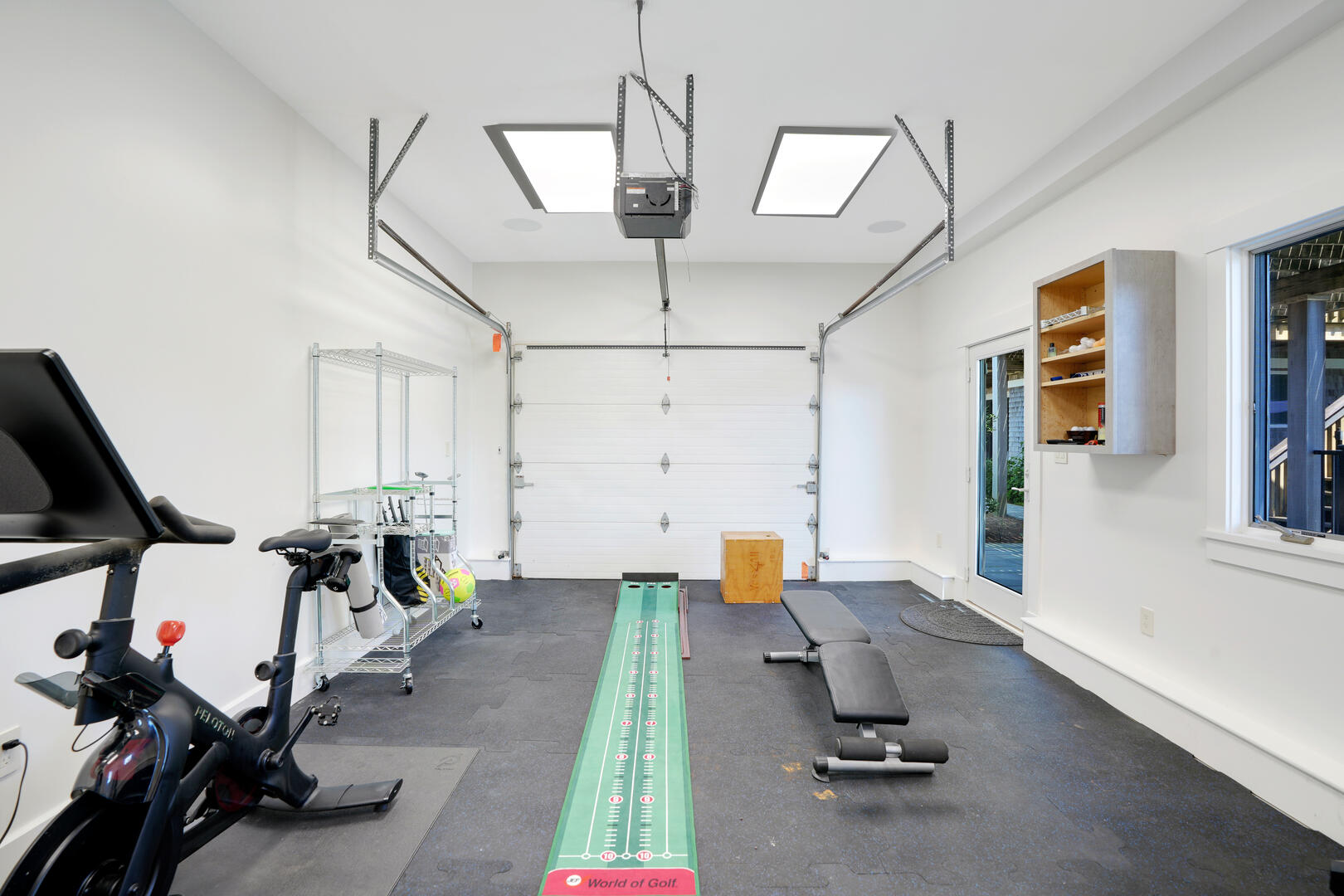 Home Gym, Garage