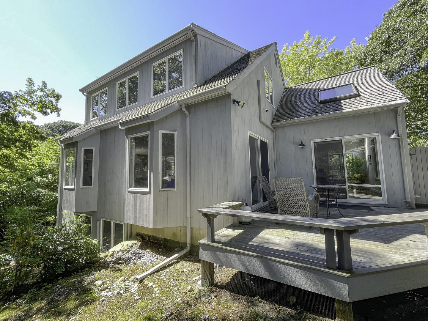 Side Exterior Deck Area