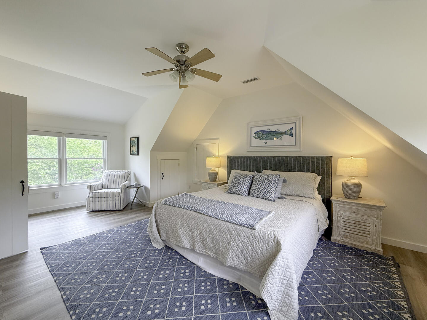 BR1 King, Second Floor