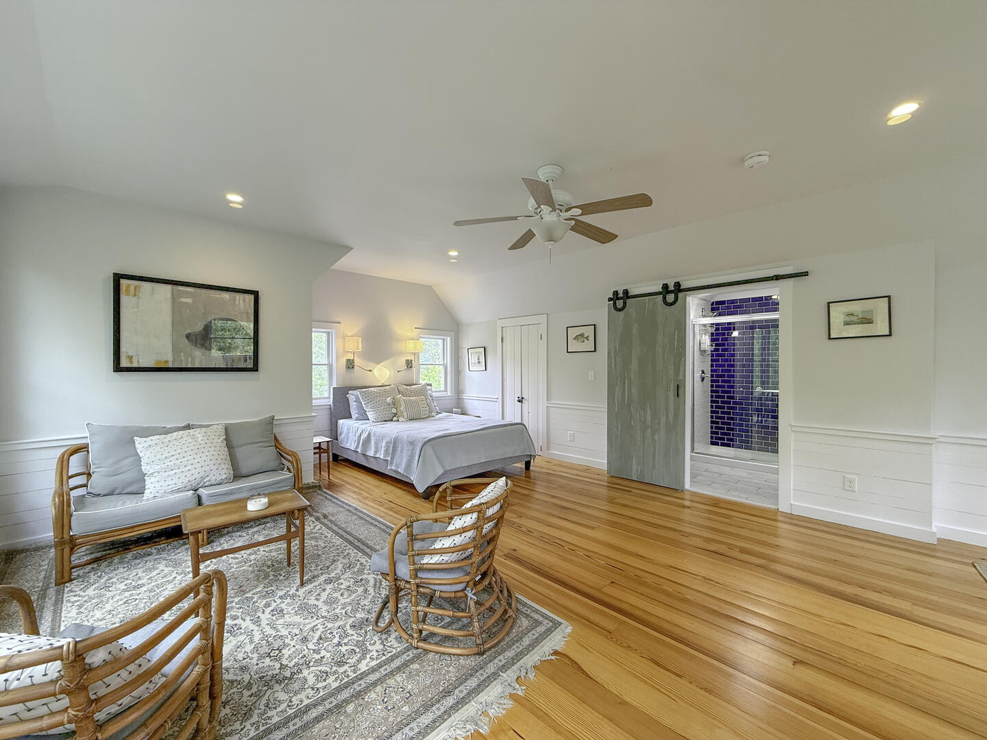 BR3 Queen En Suite, Garage Apartment