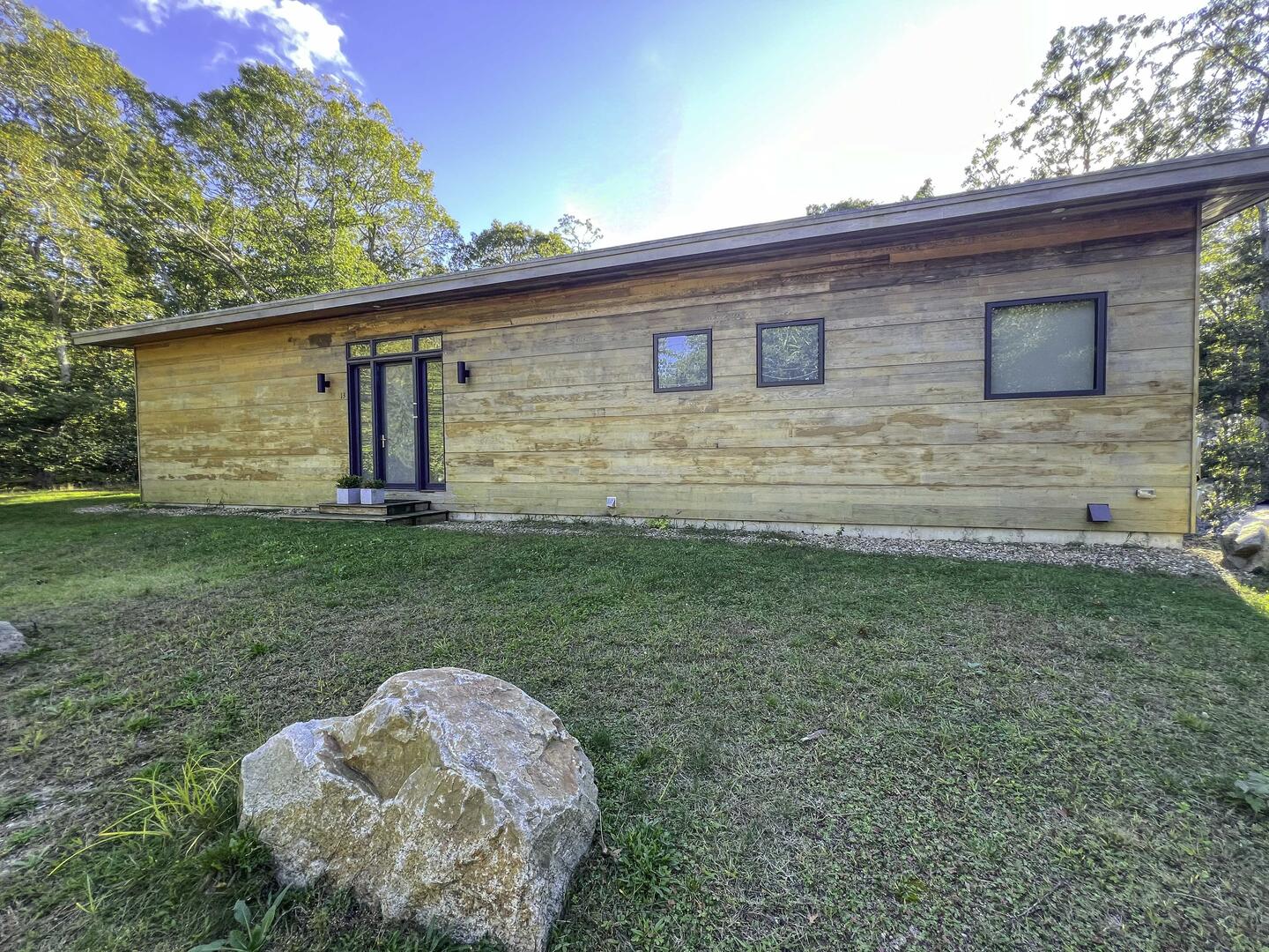 Oak Bluffs 840 | Photo 2